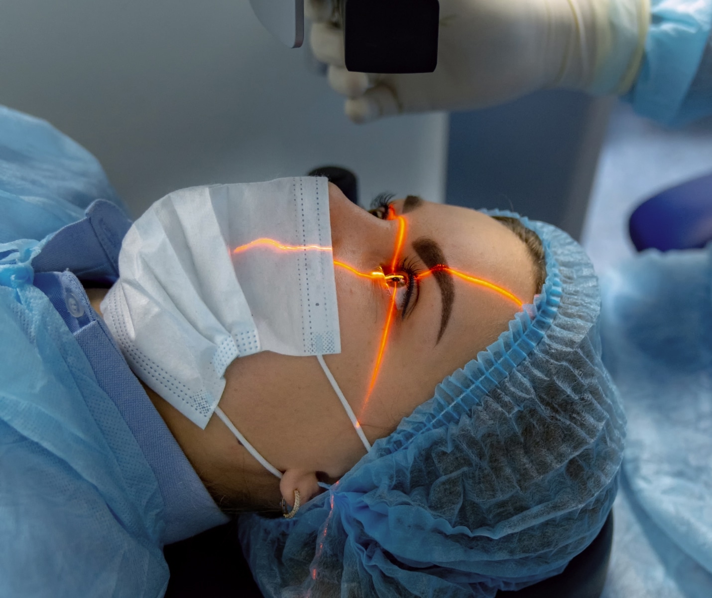 Traitement par sclérectomie au laser YAG chez le Dr Hamelin-Gervais au Mans
